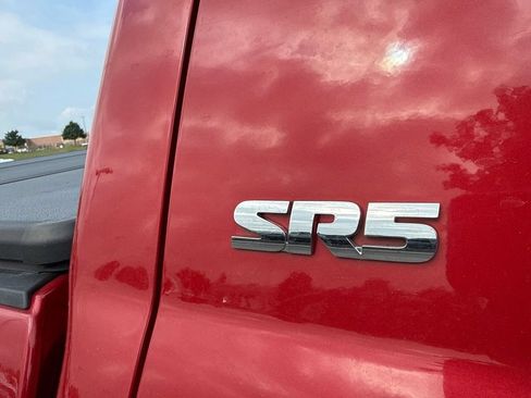 Used 2017 Toyota Tundra SR5 w/ TRD Off Road Package AWD/4WD image 5