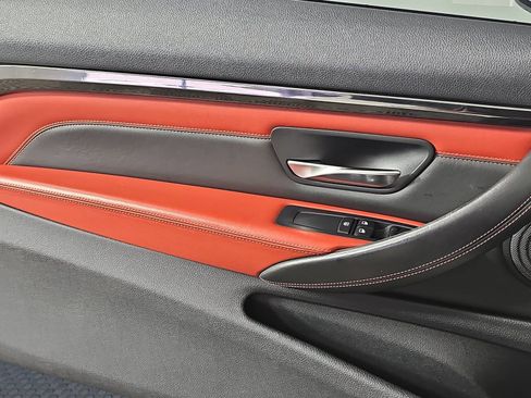 Used 2015 BMW M4 Coupe RWD image 21