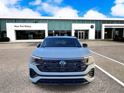 New 2026 Volkswagen Atlas Cross Sport SEL R-Line AWD/4WD image 3