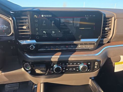 New 2026 GMC Sierra 1500 SLT w/ SLT Premium Plus Package image 19