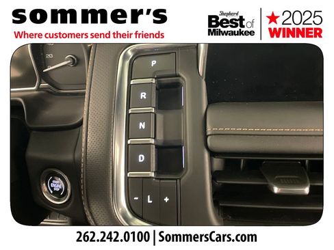 Used 2021 GMC Yukon XL AT4 w/ Technology Package AWD/4WD image 21