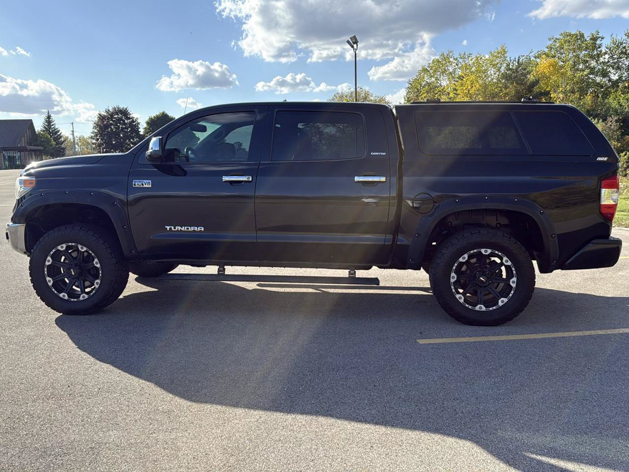 Used 2015 Toyota Tundra Limited AWD/4WD image 8
