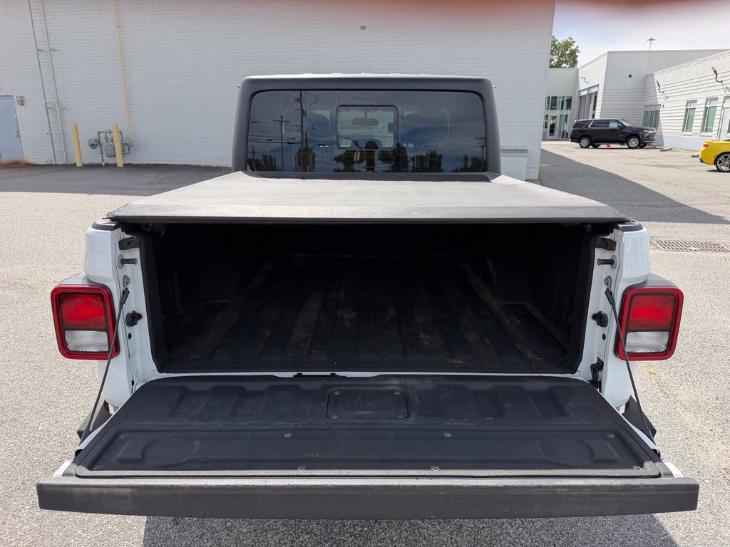 Certified 2020 Jeep Gladiator Sport w/ Quick Order Package 24S AWD/4WD image 24
