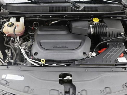 Used 2023 Chrysler Voyager LX FWD image 24