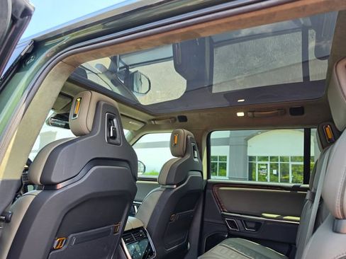 Used 2023 Rivian R1S Launch Edition AWD/4WD image 36