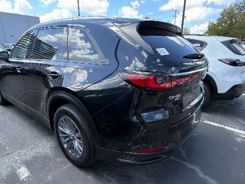 Used 2025 MAZDA CX-90 3.3 Turbo w/ Preferred Package AWD/4WD image 5