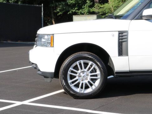 Used 2011 Land Rover Range Rover HSE AWD/4WD image 12