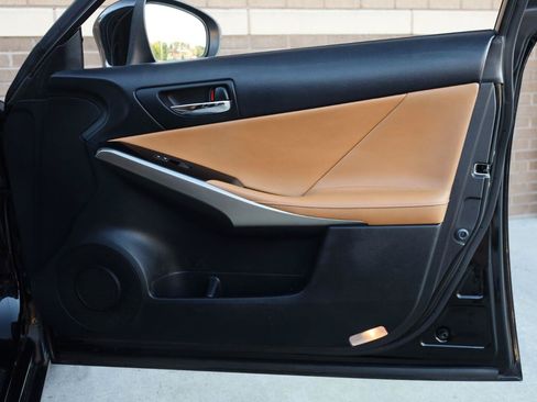 Used 2015 Lexus IS 250 w/ Premium Package RWD image 26