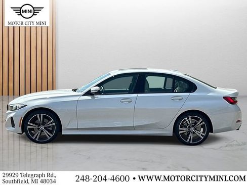 Used 2023 BMW 330i xDrive Sedan w/ Premium Package AWD/4WD image 7