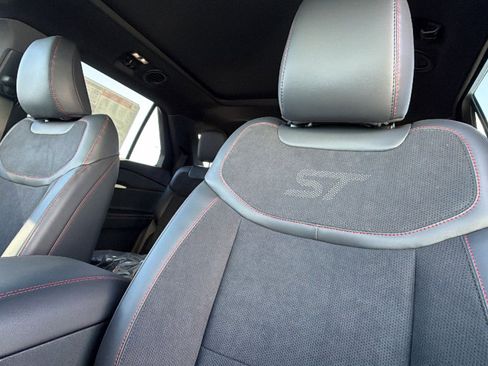 New 2026 Ford Explorer ST w/ Sun And Sound Package image 11