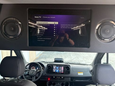 Used 2025 Mercedes-Benz Sprinter 3500 image 9