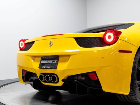 Used 2010 Ferrari 458 Italia Coupe RWD image 71