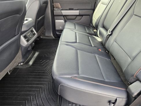 Used 2023 Ford F350 Lariat w/ Chrome Package image 29