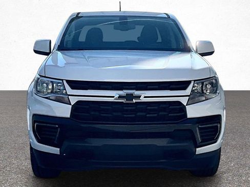 Used 2022 Chevrolet Colorado LT AWD/4WD image 3