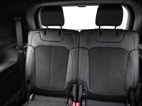 New 2025 Jeep Grand Cherokee L Altitude image 9