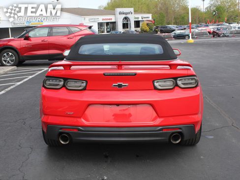 Used 2020 Chevrolet Camaro LT w/ RS Package RWD image 5