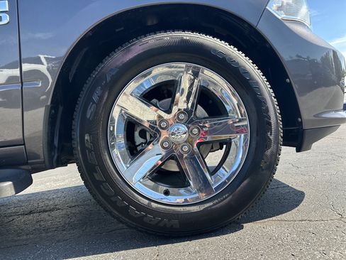 Used 2017 RAM 1500 Express RWD image 13