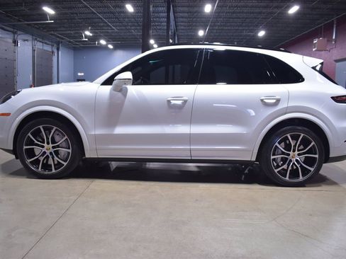 Used 2023 Porsche Cayenne Turbo w/ Premium Package Plus image 7