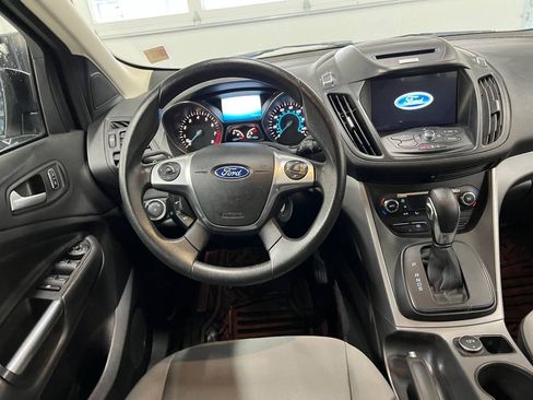 Used 2016 Ford Escape SE w/ Equipment Group 201A AWD/4WD image 8