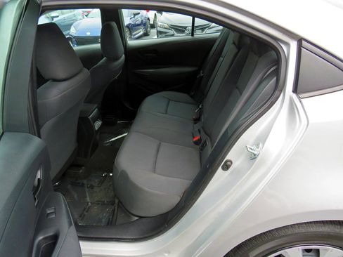 Used 2023 Toyota Corolla LE image 14