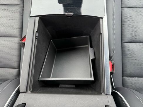 Used 2025 Buick Enclave Sport Touring image 27