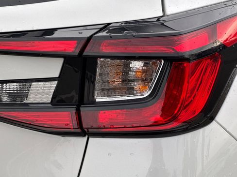 Certified 2025 Subaru Crosstrek 2.5i Limited w/ Crosstrek Mirror Package image 30