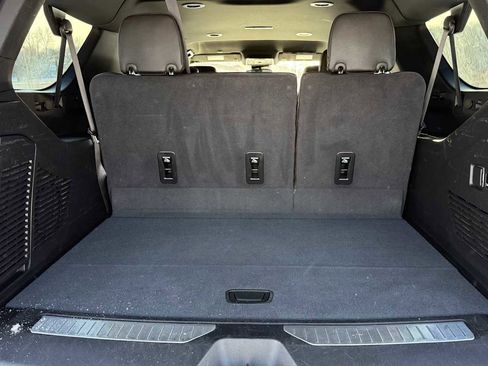 Used 2024 Chevrolet Suburban RST w/ Luxury Package image 26