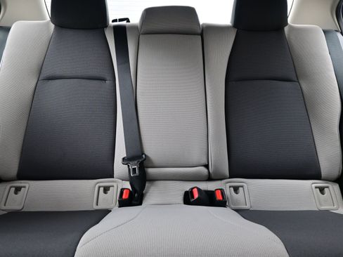 Used 2025 Toyota Corolla LE FWD image 18