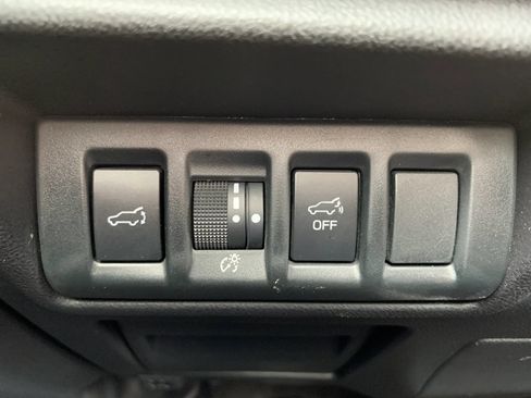 Used 2023 Subaru Outback Premium AWD/4WD image 19