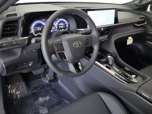 New 2026 Toyota Crown AWD/4WD image 9