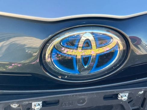 Used 2021 Toyota Prius Prime LE FWD image 13