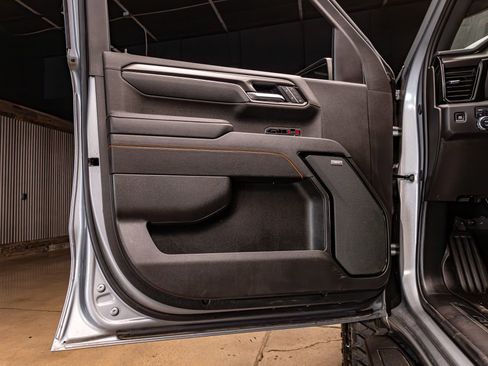 Used 2025 GMC Sierra 1500 AT4 w/ Technology Package image 31