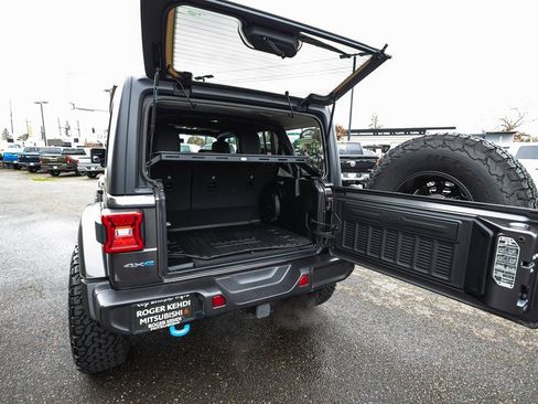 Used 2023 Jeep Wrangler Unlimited Sahara image 41