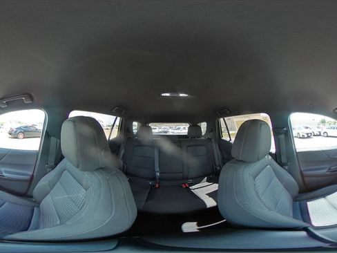 Used 2025 Chevrolet Equinox LT FWD image 41