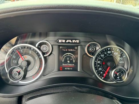 Used 2020 RAM 3500 Tradesman w/ Chrome Appearance Group image 17