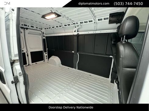 Used 2026 RAM ProMaster 2500 w/ Convenience Group image 38