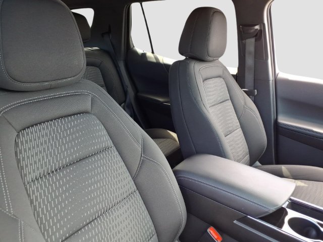 Used 2026 Chevrolet Equinox LT AWD/4WD image 16