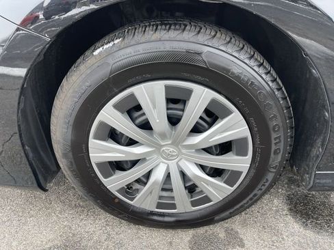 Used 2023 Toyota Camry LE image 10