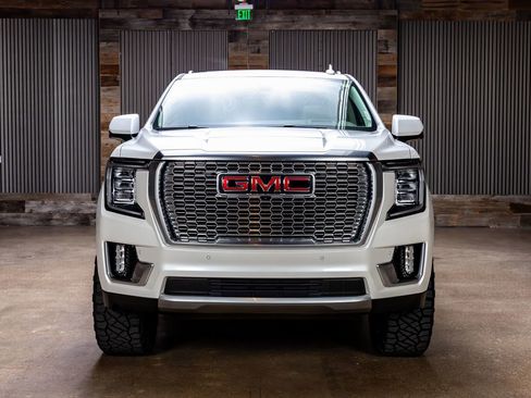Used 2022 GMC Yukon XL Denali w/ Max Trailering Package image 2