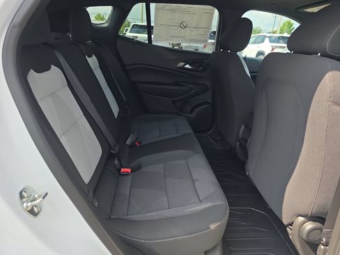New 2026 Chevrolet Trax RS w/ Sunroof Package FWD image 14