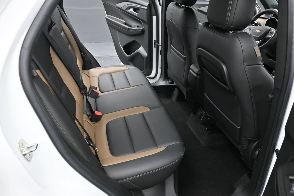 Used 2021 Chevrolet TrailBlazer ACTIV w/ Sun and Liftgate Package FWD image 12