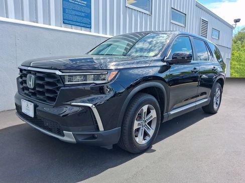 Used 2025 Honda Pilot EX-L image 1