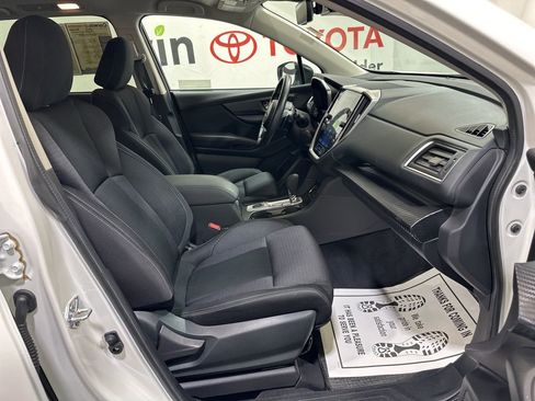 Used 2024 Subaru Ascent Premium w/ Convenience Package image 12