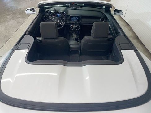 Used 2016 Chevrolet Camaro LT w/ Technology Package image 22