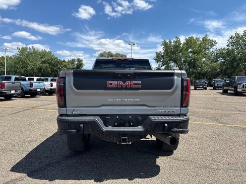 Used 2024 GMC Sierra 2500 AT4X w/ AT4X AEV Edition AWD/4WD image 5