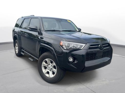 Used 2024 Toyota 4Runner SR5 Premium w/ Moonroof Package AWD/4WD image 4