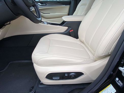 New 2025 Jeep Grand Cherokee L Limited AWD/4WD image 9