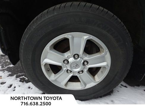 Used 2016 Toyota Tundra SR5 image 16