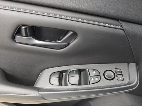 Used 2025 Nissan Sentra S FWD image 27