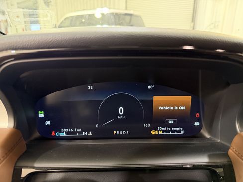 Used 2023 Lincoln Nautilus Reserve image 17